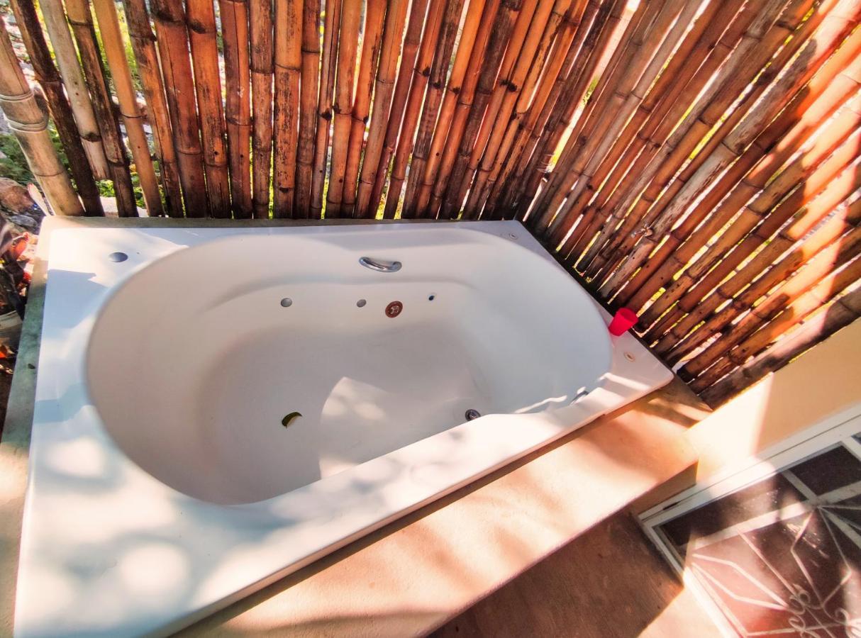 Casa Lili Luxury Valladolid "Fast Wifi, Hot Water, Kitchen & Tv" Екстериор снимка