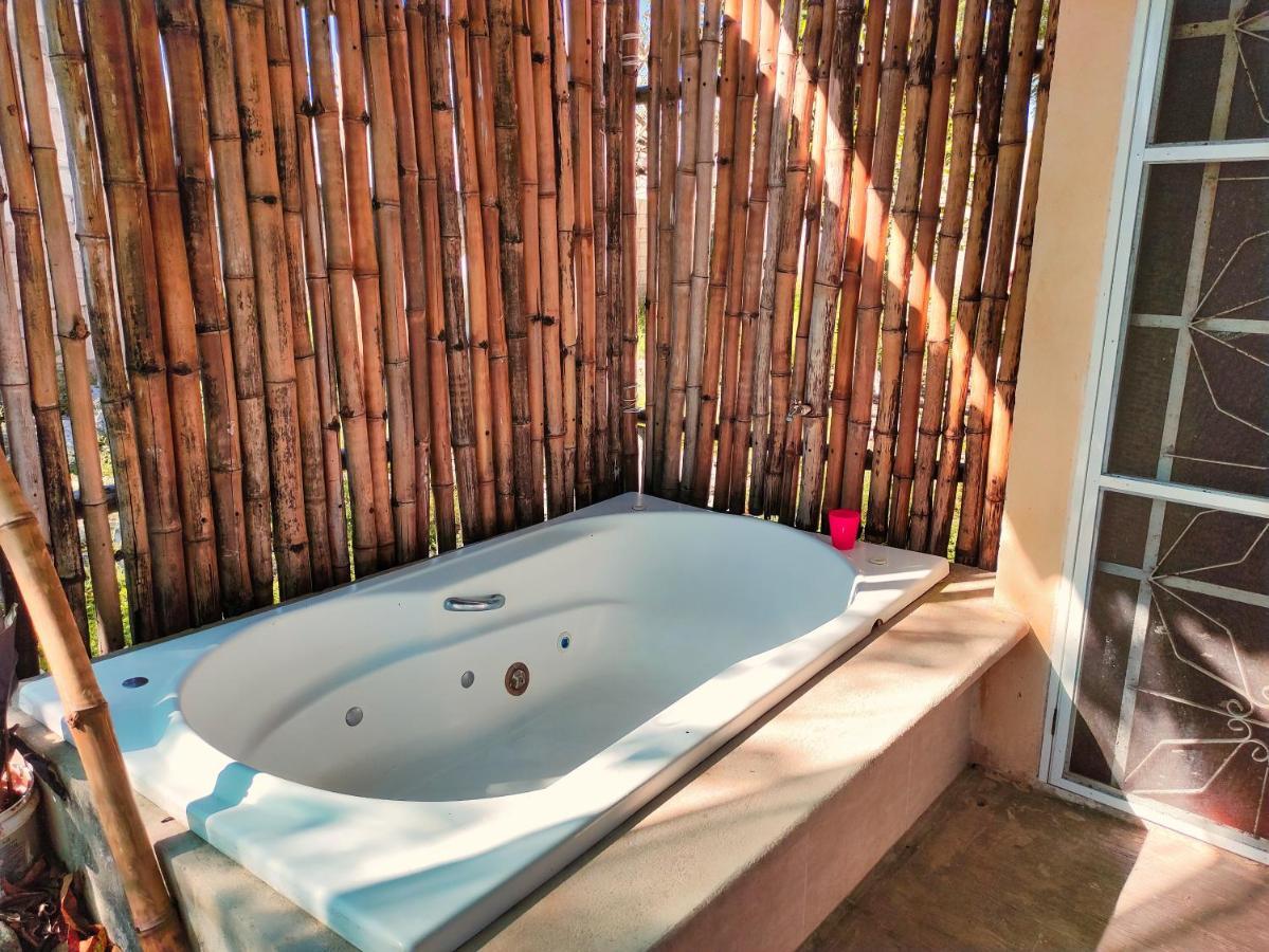 Casa Lili Luxury Valladolid "Fast Wifi, Hot Water, Kitchen & Tv" Екстериор снимка